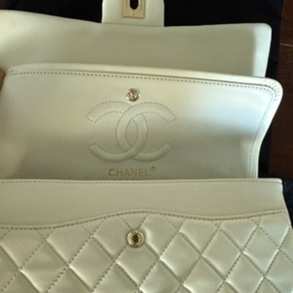 Chanel Cream Caviar Leather Classic Jumbo Double Flap Bag - Picture 9 of 13